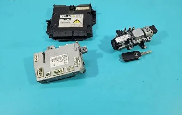 Mazda 6 Engine control unit/module ECU RF7J18881J IMPRK1532431