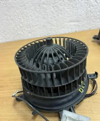 Mercedes-Benz E W210 Air conditioning (A/C) fan (condenser) D8499 A2108211551