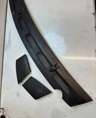Mercedes-Benz A W169 Wiper trim A1698360018