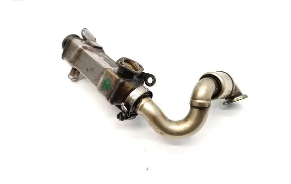 BMW 3 E46 EGR valve cooler 7789790 230702