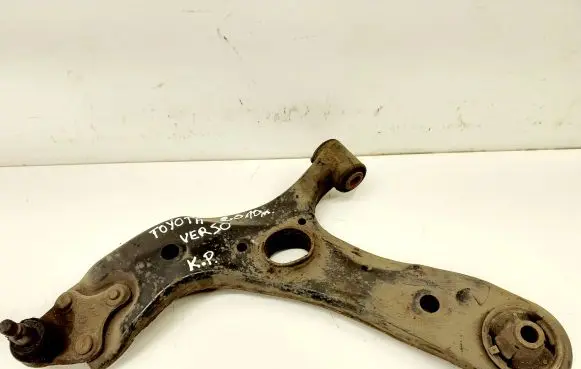 Toyota Verso-S Front lower control arm/wishbone