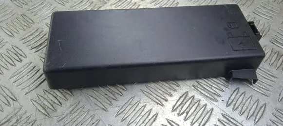 Maserati Levante Fuse box cover 7271381830