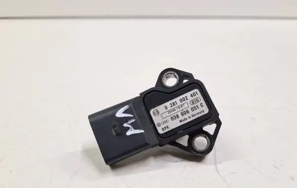 Volkswagen PASSAT B6 Air pressure sensor 038906051C 0281002401