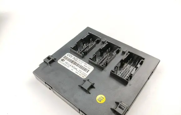 Volkswagen Golf VI Comfort/convenience module 1K0937084