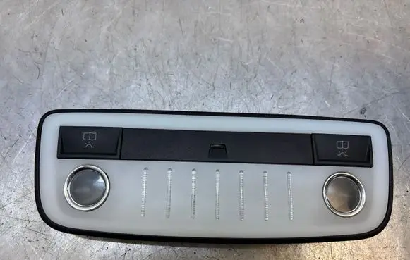 Mercedes-Benz E AMG W212 Rear seat light