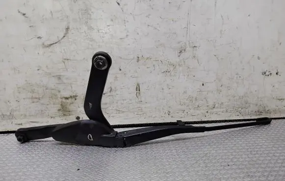 Mercedes-Benz S W220 Front wiper blade arm 