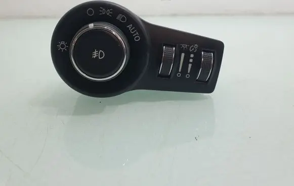 Jeep Cherokee Light switch P68154356AB