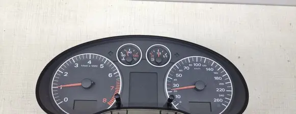 Audi A3 S3 8P Speedometer (instrument cluster) 8P0920900E