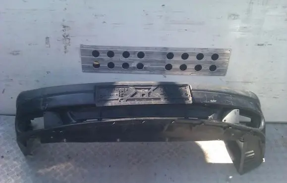 Renault Laguna I Front bumper 7700818801