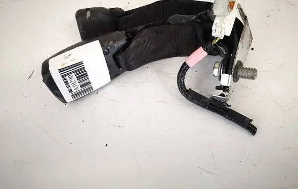 Mazda 3 I Middle seatbelt buckle (rear) 