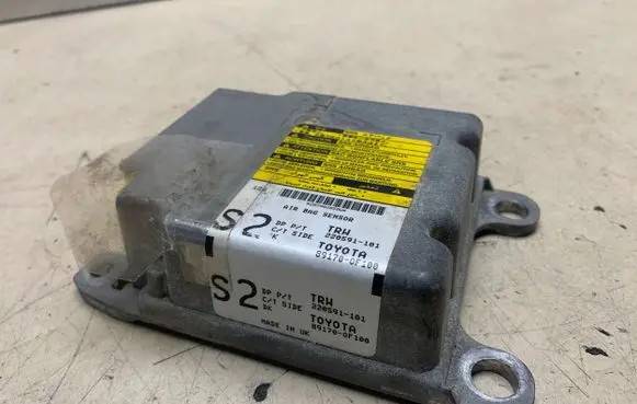 Toyota Verso Airbag control unit/module 891700F100 220591101