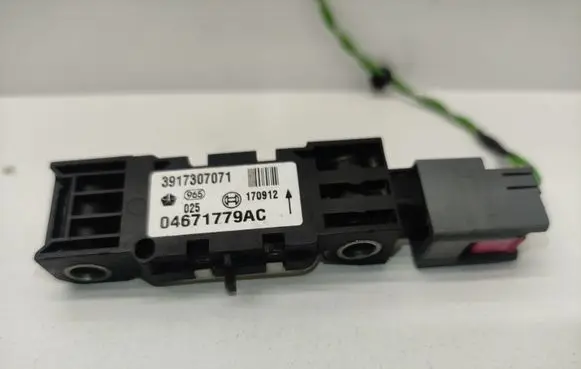 Dodge Challenger Airbag deployment crash/impact sensor 04671779AC 3917307071