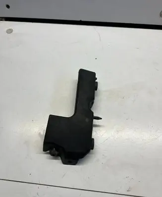 Audi TT TTS Mk2 Front bumper mounting bracket 8E0807284