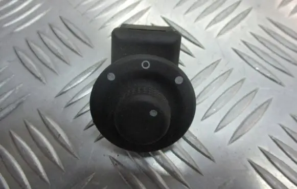 Renault Laguna II Wing mirror switch