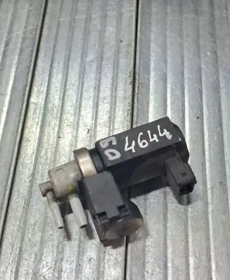 KIA Sportage Vacuum valve 70027200