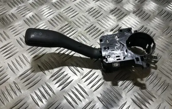 Volkswagen PASSAT B5 Indicator stalk 8l0953513g 202852