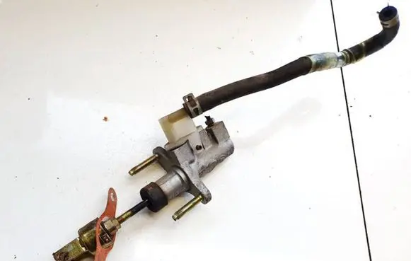 Toyota Corolla E120 E130 Clutch master cylinder