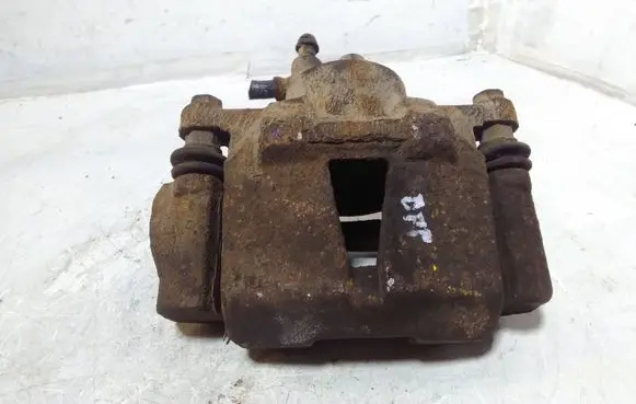Toyota Yaris Front brake caliper