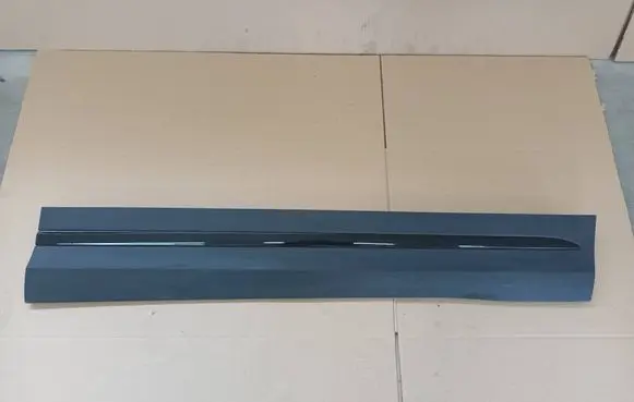 Mercedes-Benz GLA H247 Front door trim (molding) A2477271501