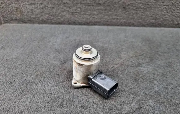 Audi A6 S6 C6 4F Hydraulic servotronic pressure valve 4F0998317A 8E2998317