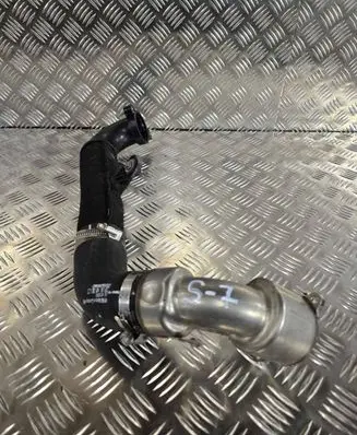 Audi Q5 SQ5 Intercooler hose/pipe 04L145828B