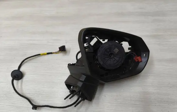 Front door electric wing mirror