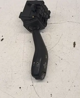 BMW 5 E60 E61 Indicator stalk 8363668