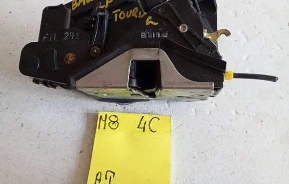 BMW 3 E46 Front door lock 2356656