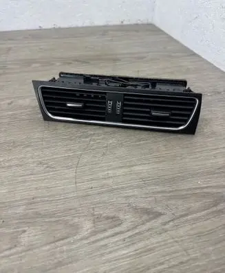 Audi A4 S4 B8 8K Dash center air vent grill 8T1820951E