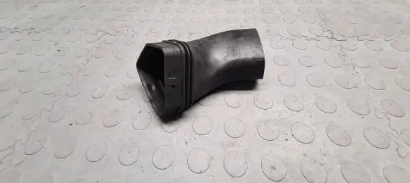 BMW X1 E84 Air intake hose/pipe 7798876 109912F 70316820