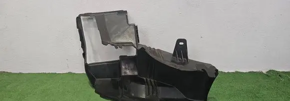 Peugeot 308 Intercooler air channel guide 9836046580