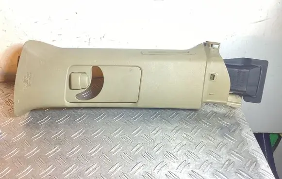Toyota Land Cruiser (J200) (B) pillar trim (top) 7303360010