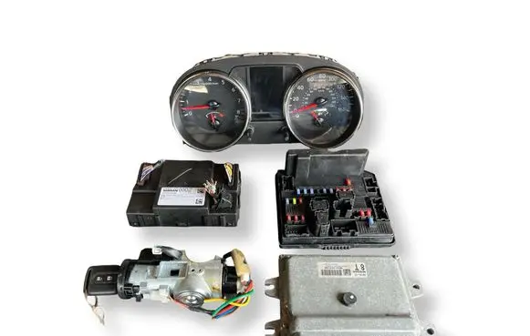 Nissan Qashqai+2 Engine ECU kit and lock set MEC951150