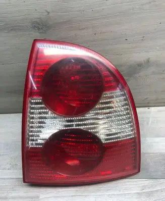Volkswagen PASSAT B5.5 Rear/tail lights 3B5945096AE