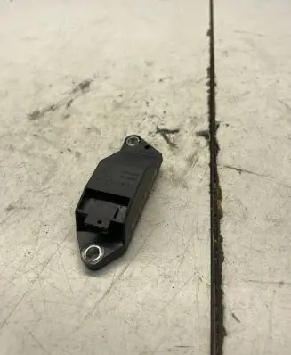 Mercedes-Benz E W211 Airbag deployment crash/impact sensor A0018209326 25571179A4