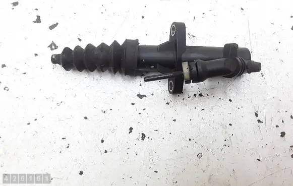 Clutch slave cylinder