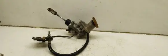 Subaru Legacy Clutch slave cylinder 