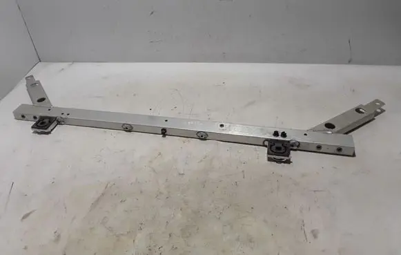 Volvo XC90 Top upper radiator support slam panel 31425937