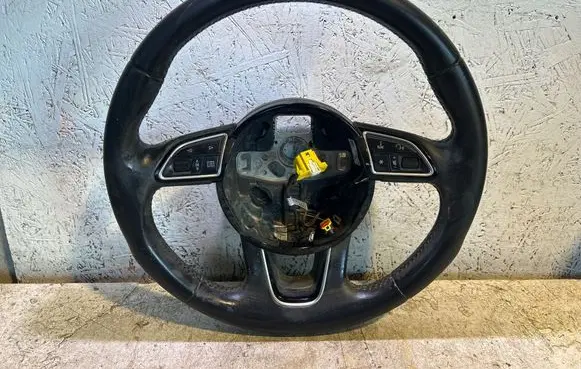 Audi Q3 8U Steering wheel 62651180A 23092016