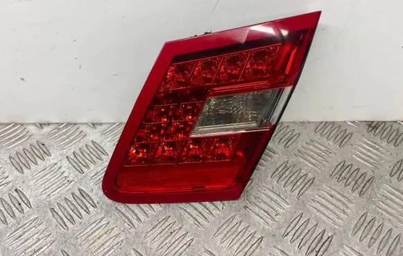 Mercedes-Benz E W212 Tailgate rear/tail lights A2129060258