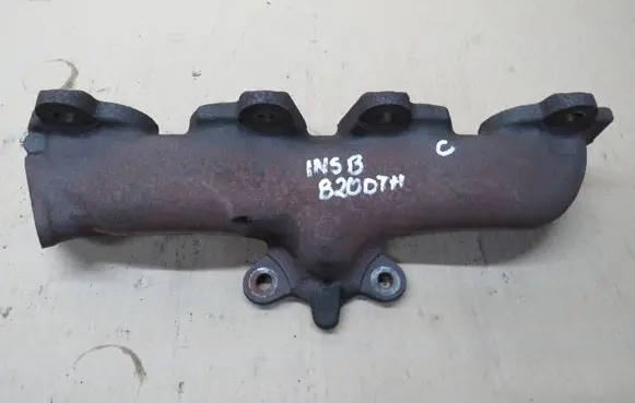 Opel Insignia B Exhaust manifold 55580744 428702015