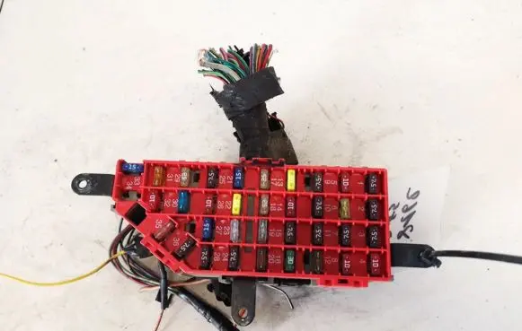 Ford Explorer Fuse box set f57b14a163aa f57b-14a163-aa