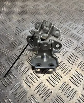 Hyundai Ioniq 5 Rear door lower hinge