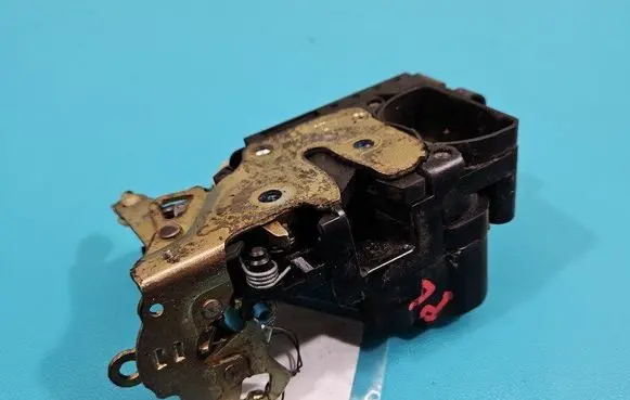 Chevrolet Lacetti Front door lock IMPRK1446695