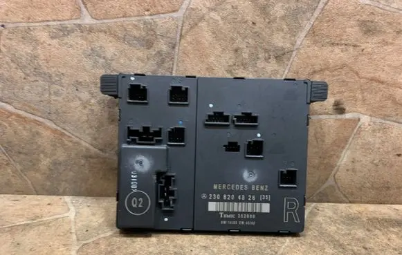 Mercedes-Benz SL R230 Door control unit/module A2308204826