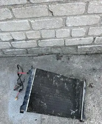 Volkswagen PASSAT B3 Coolant radiator 171121253 191959455J