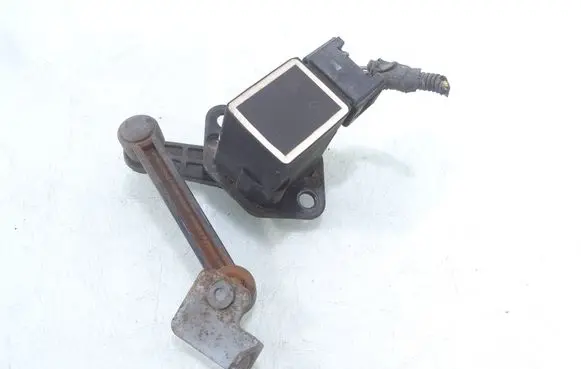 Mercedes-Benz R W251 Air suspension front height level sensor A0105427717