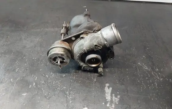 Audi A4 S4 B6 8E 8H Turbo 058145703J 53041015095C
