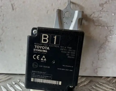 Toyota RAV 4 (XA50) Keyless (KESSY) go control unit/module 897B042110
