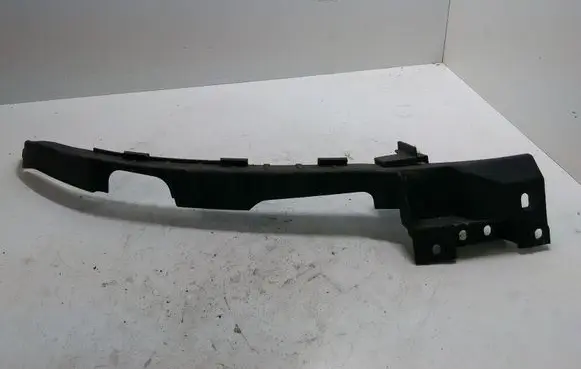 Opel Insignia A Front bumper mounting bracket 13250571
